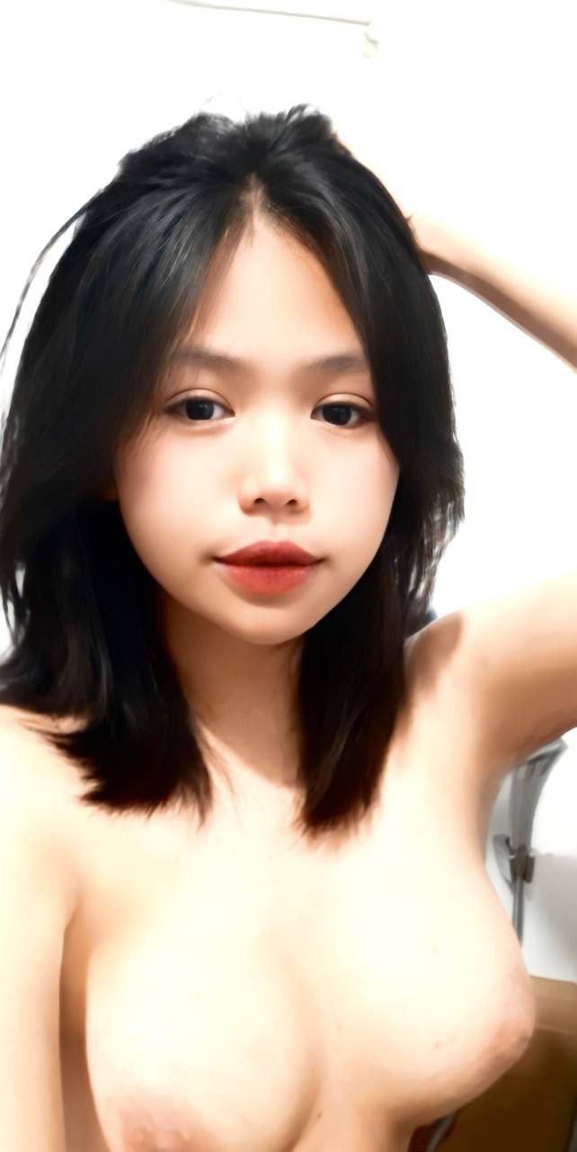 Cậu học sinh trúng số và cô nàng cạnh nhà ở căn hộ đối diện