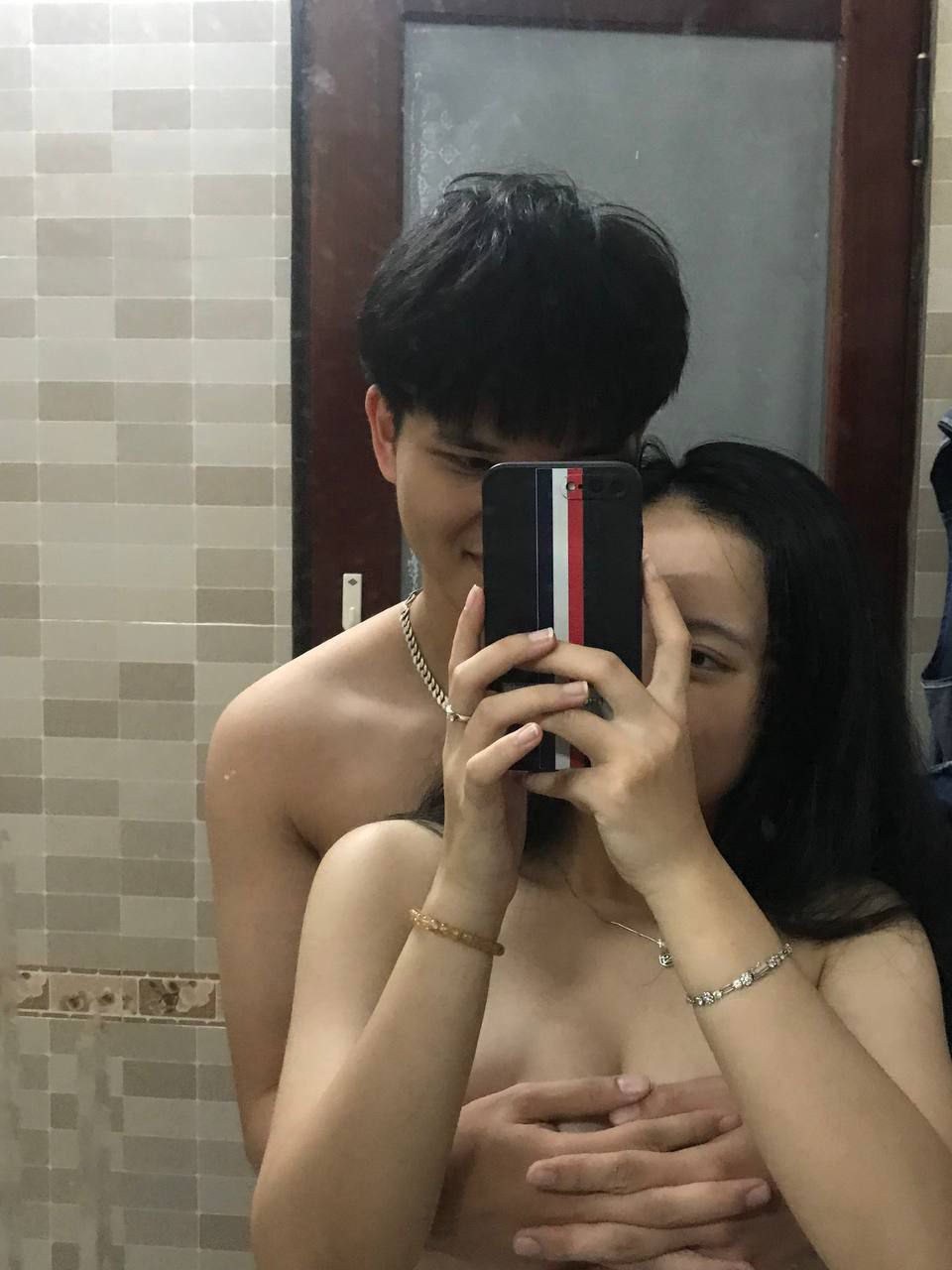 Nàng dâu không thể chịu được trước chiếc lưỡi điêu luyện của bố chồng